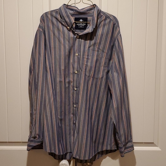 Saddlebred Other - Men's button up shirt